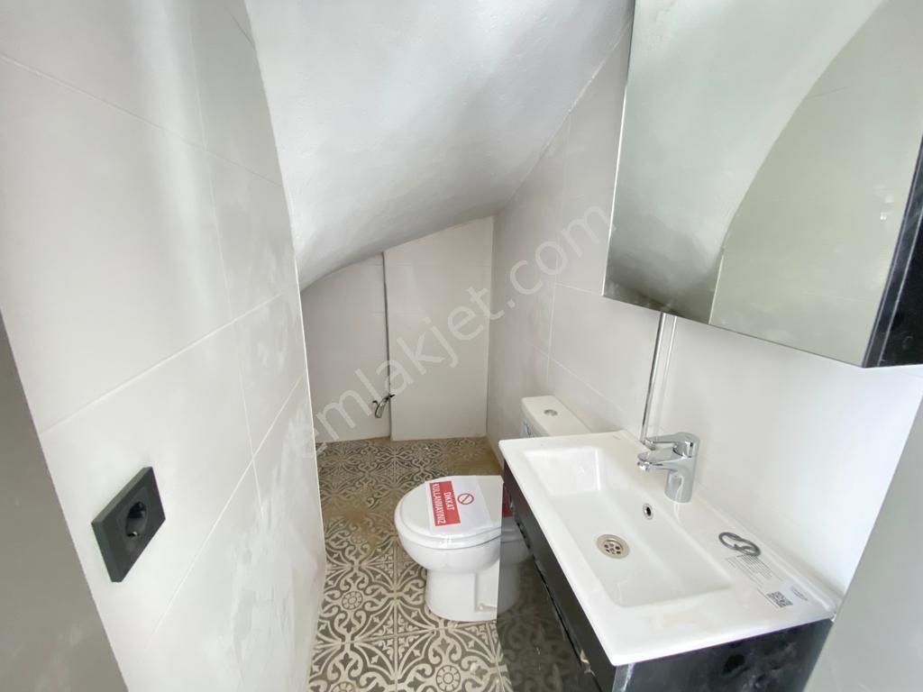 Seferihisar Doğanbey'de Denize Sıfır Site İçinde Satılık 3+1 Villa - Görsel 25