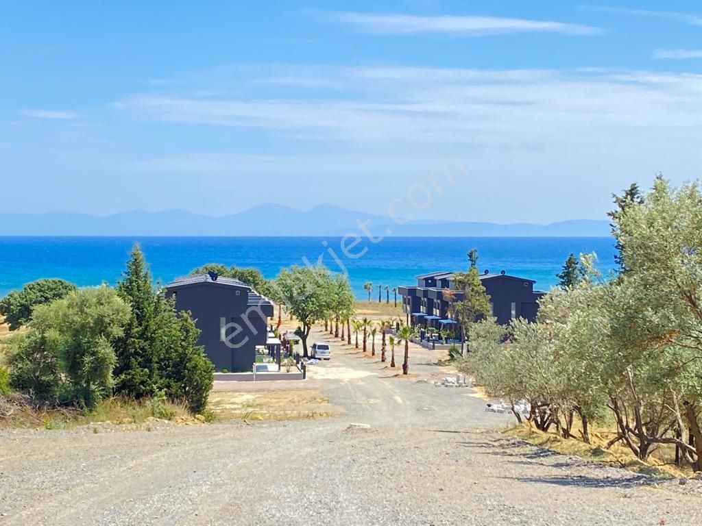 Seferihisar Doğanbey'de Denize Sıfır Site İçinde Satılık 3+1 Villa - Görsel 16