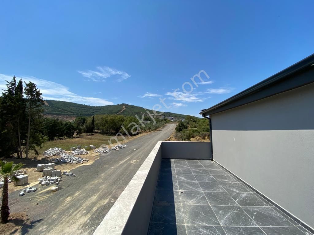 Seferihisar Doğanbey'de Denize Sıfır Site İçinde Satılık 3+1 Villa - Görsel 29