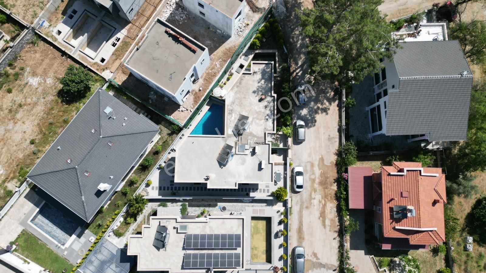 Stop’tan Yeşil Üzümlüde Doğa İle İç İçe 5+1 Lüks Villa - Görsel 6