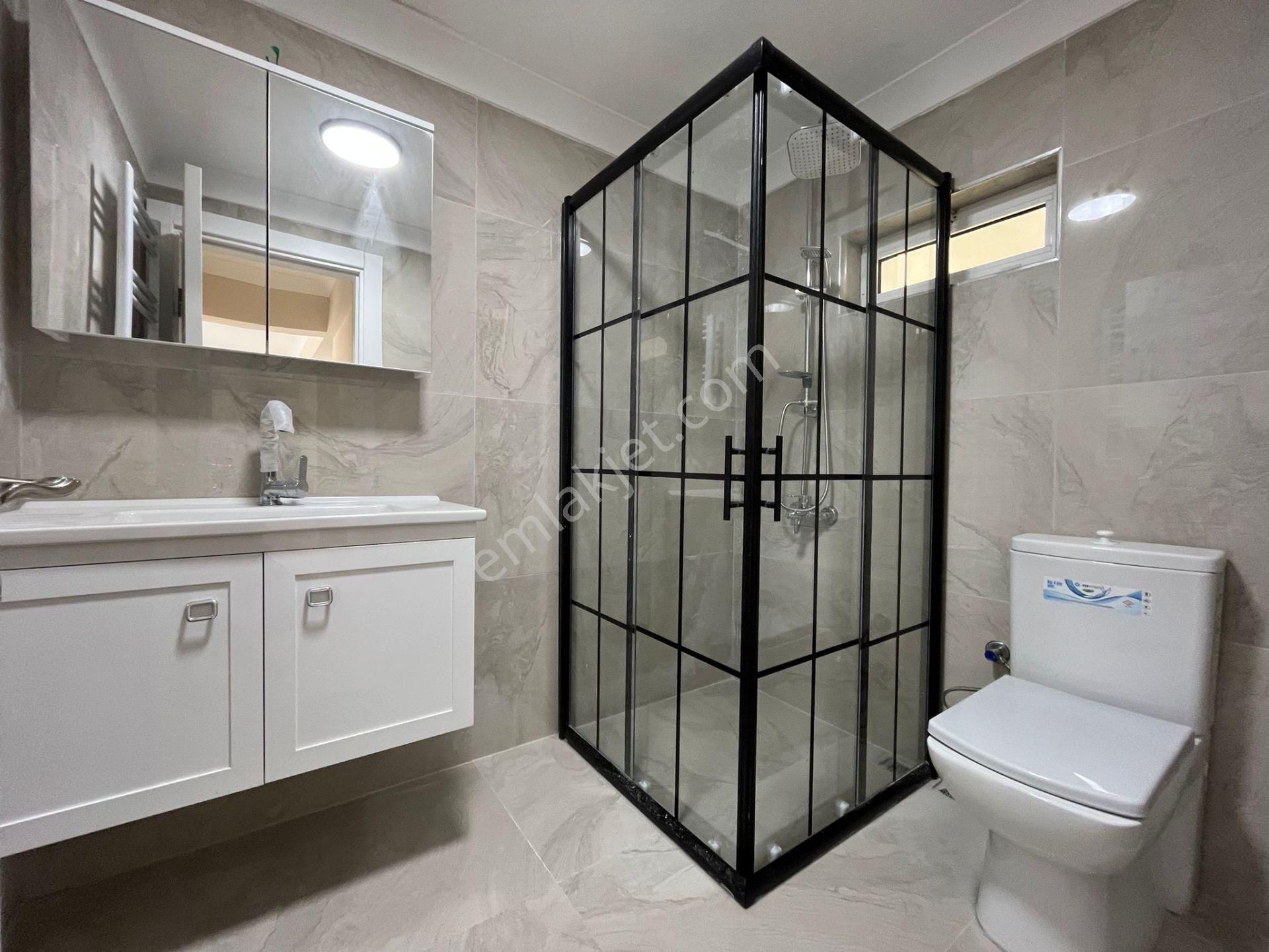 Altınoluk Kazdağlarına Yaslanmış Havuzlu Bahçeli Kaloriferli Sitede Masrafsız 3+2 Villa - Görsel 23