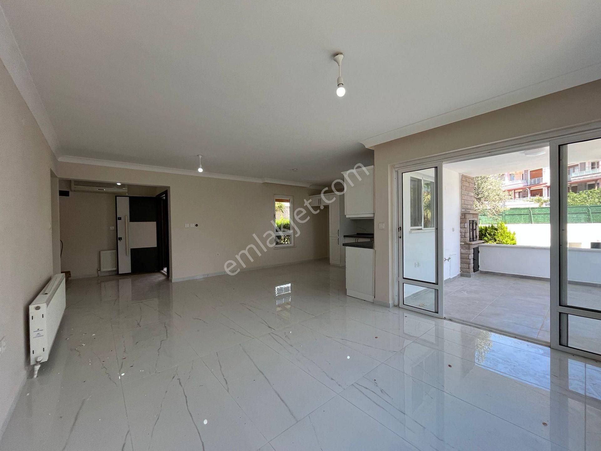 Altınoluk Kazdağlarına Yaslanmış Havuzlu Bahçeli Kaloriferli Sitede Masrafsız 3+2 Villa - Görsel 12