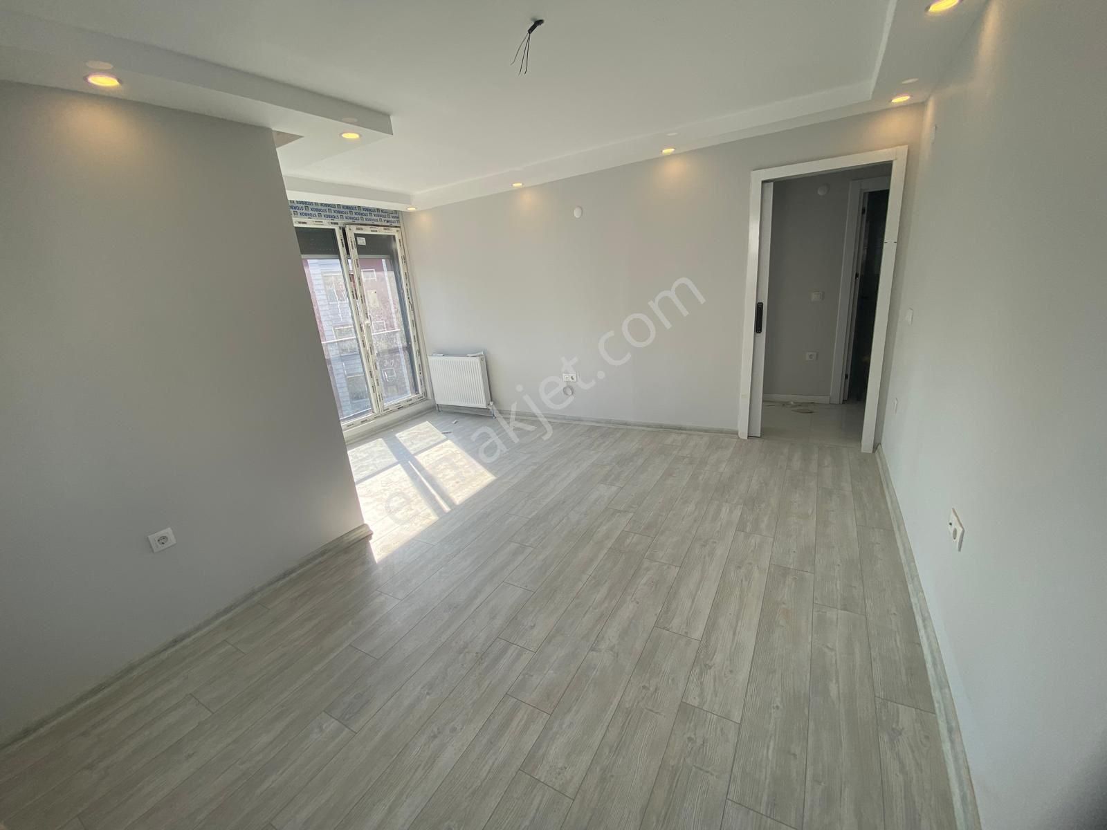 Bahçelievler Merkez'de Yeni Binada 2+1 Ara Kat Daire - Görsel 5