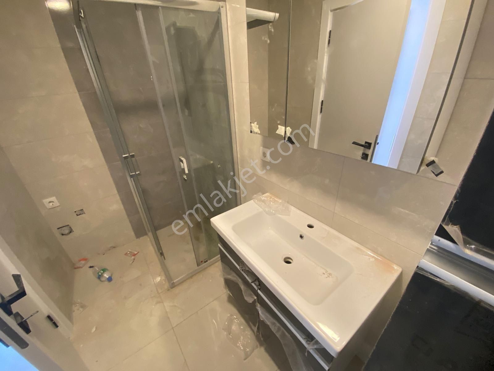 Bahçelievler Merkez'de Yeni Binada 2+1 Ara Kat Daire - Görsel 19