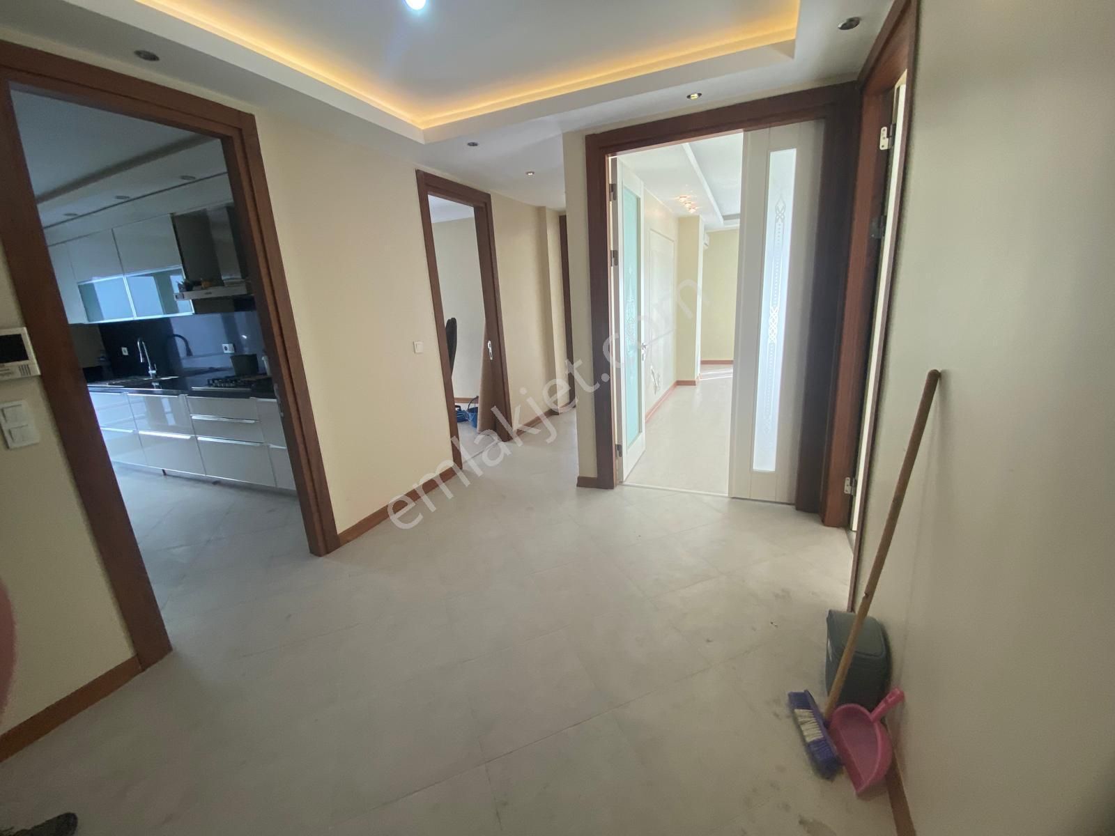 Bahçelievler'de Genç Binada 3+1 Ara Kat Geniş Ferah Daire - Görsel 21