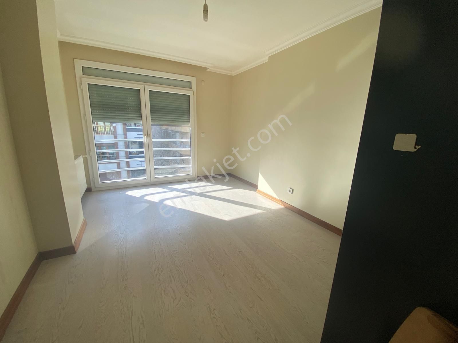 Bahçelievler'de Genç Binada 3+1 Ara Kat Geniş Ferah Daire - Görsel 11