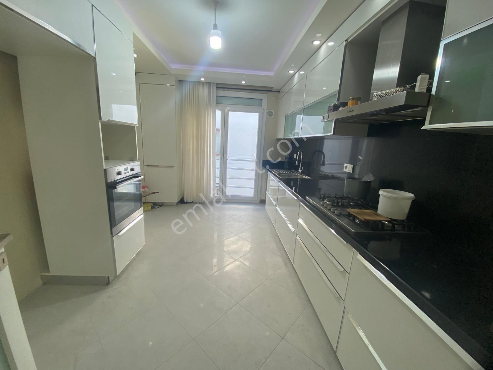 Bahçelievler'de Genç Binada 3+1 Ara Kat Geniş Ferah Daire - Görsel 7