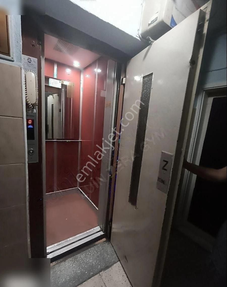 Fırsat Daire Cadde Üstü Arakat 3+1* 120m2 - Görsel 8
