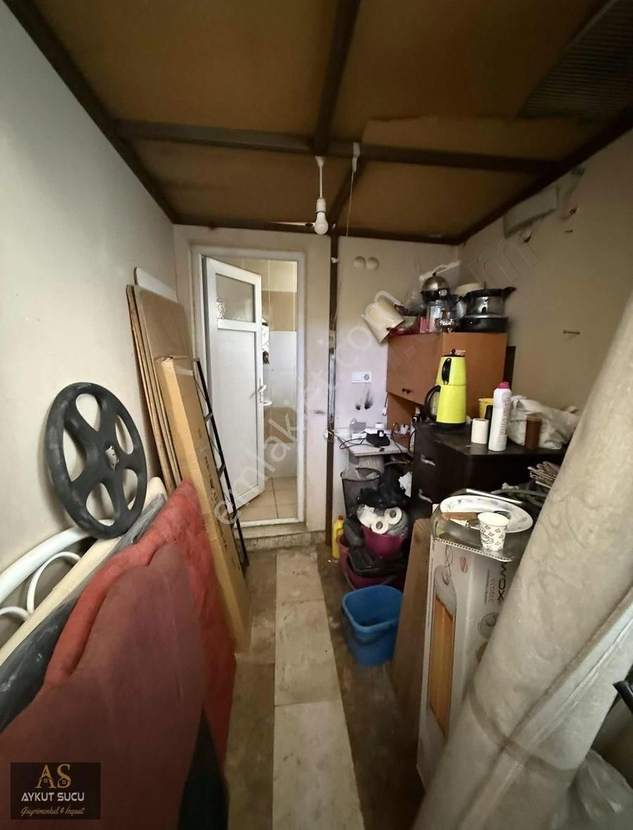 Bornova Spotçular Sokağında İşlek Caddede Satılık Dükkan - Görsel 6