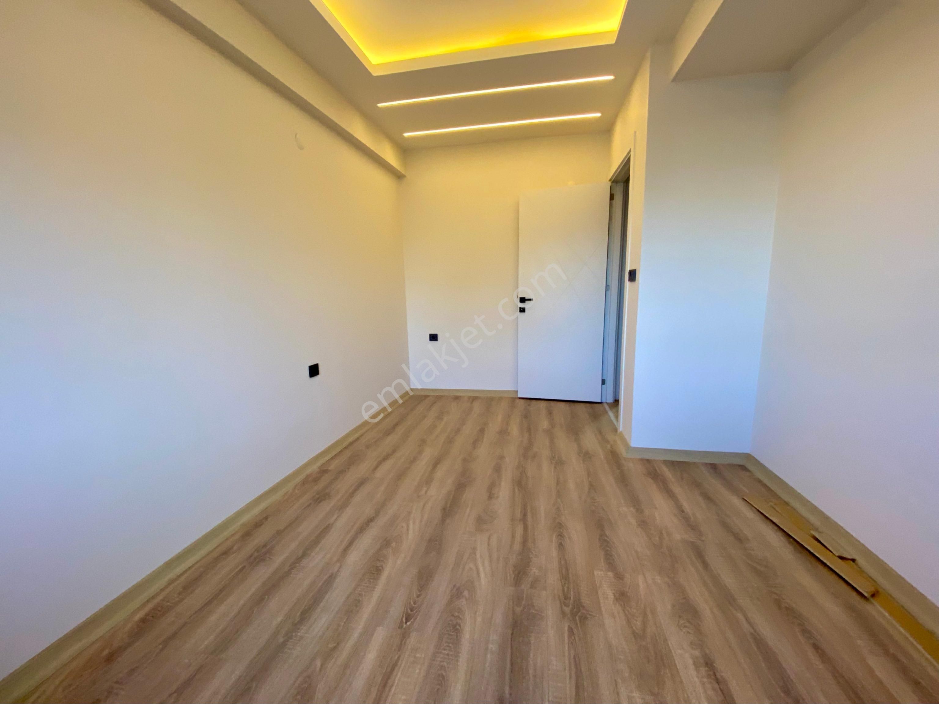 Ukep Koleji Ve Poligon Metro Yaknı Sıfır 1+1-2+1ve 3+1 Daireler - Görsel 20