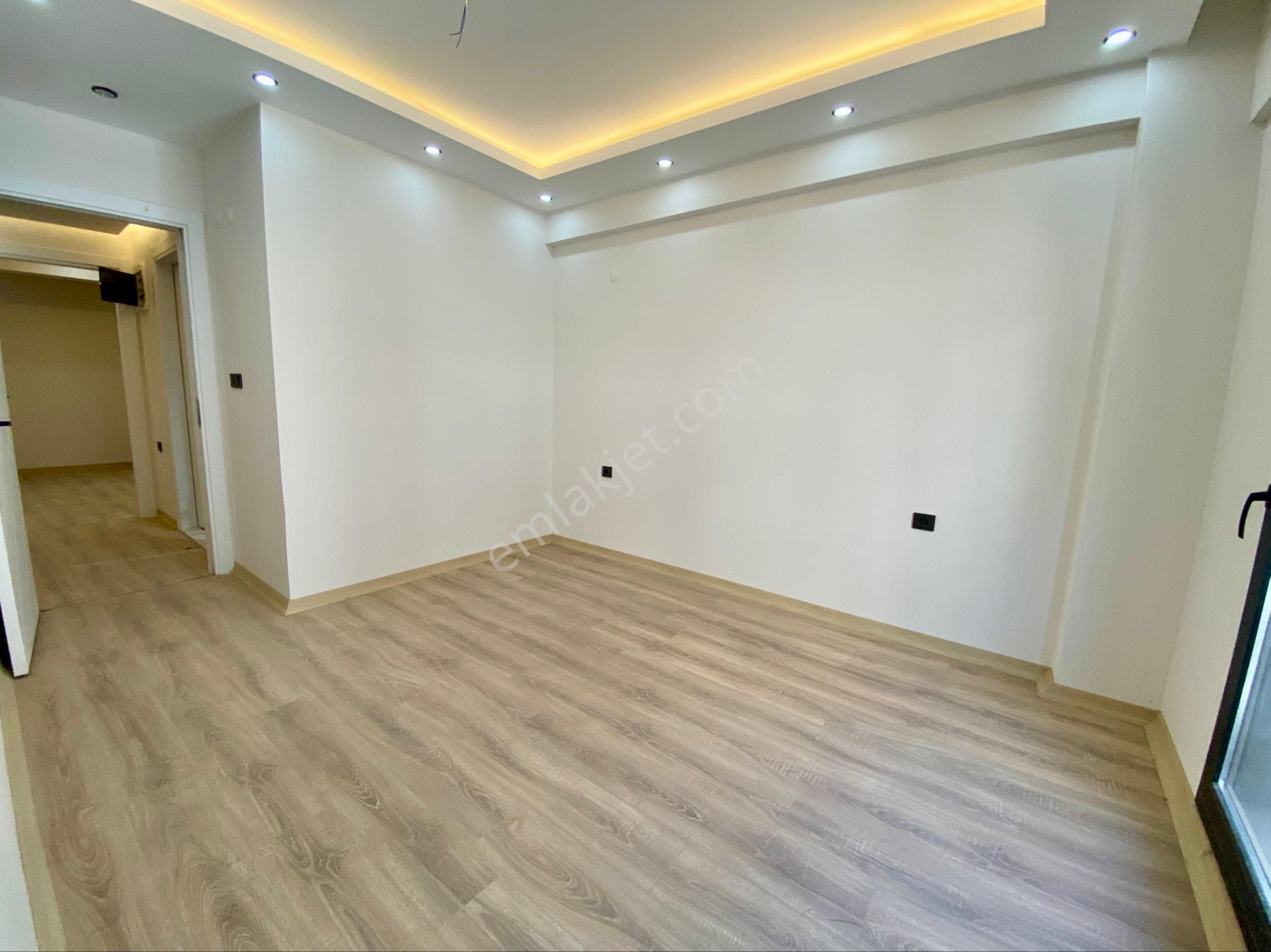 Ukep Koleji Ve Poligon Metro Yaknı Sıfır 1+1-2+1ve 3+1 Daireler - Görsel 19