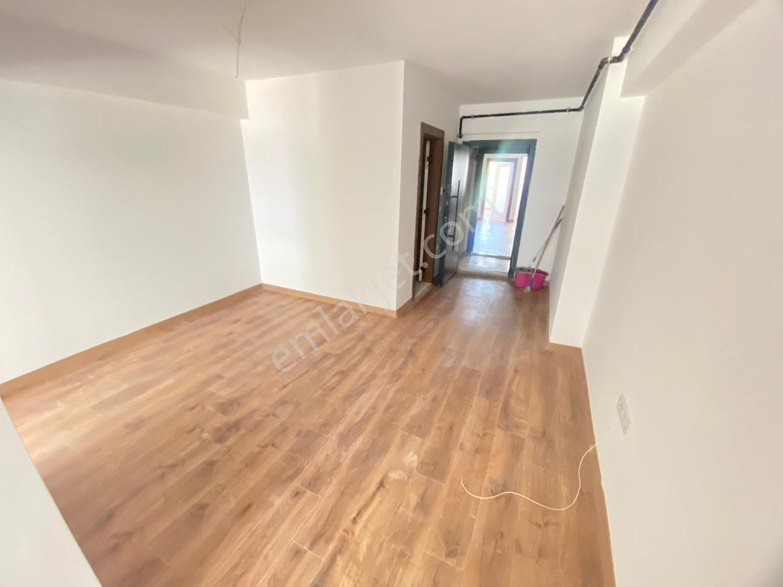 Aktürk Gayrimenkul’den Satlık Fırsant 1+1 Daire - Görsel 3