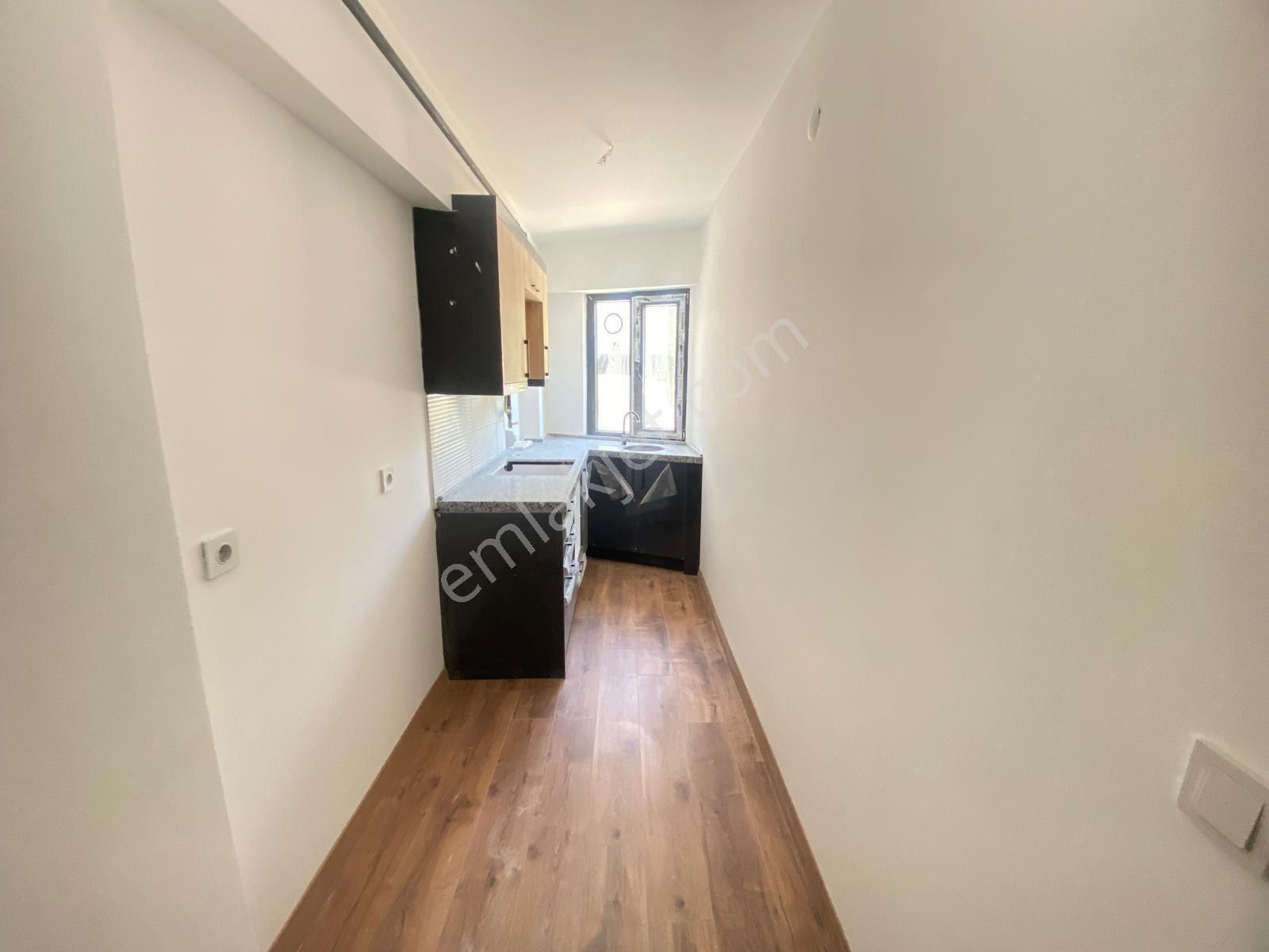 Aktürk Gayrimenkul’den Satlık Fırsant 1+1 Daire - Görsel 6