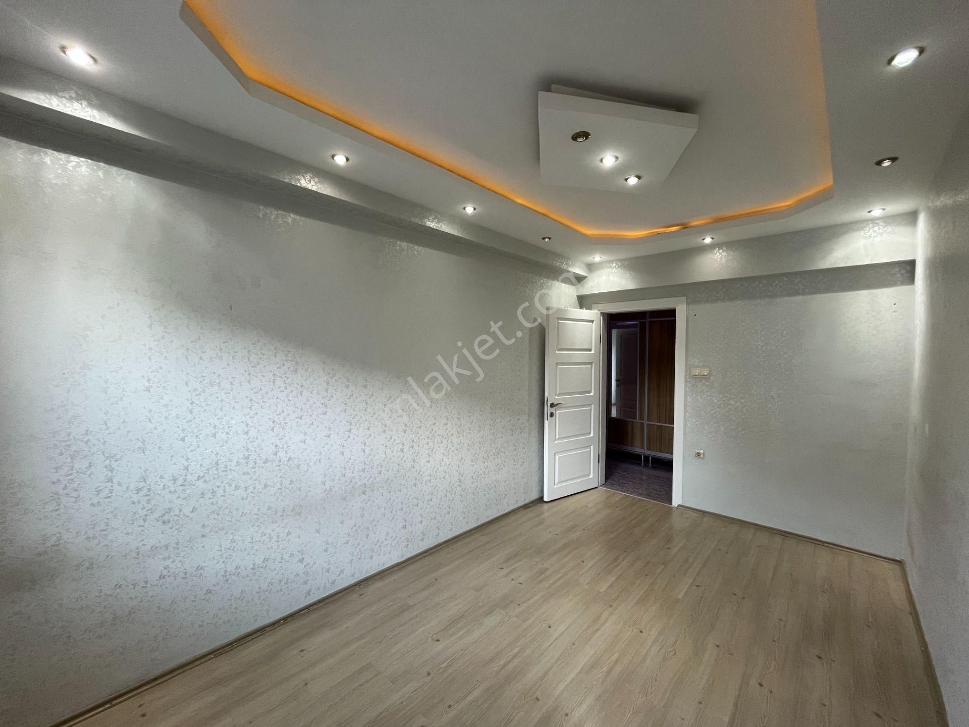 Çanakkale Merkez Barbaros'ta İskanlı 3+1 Geniş Satılık Daire - Görsel 11