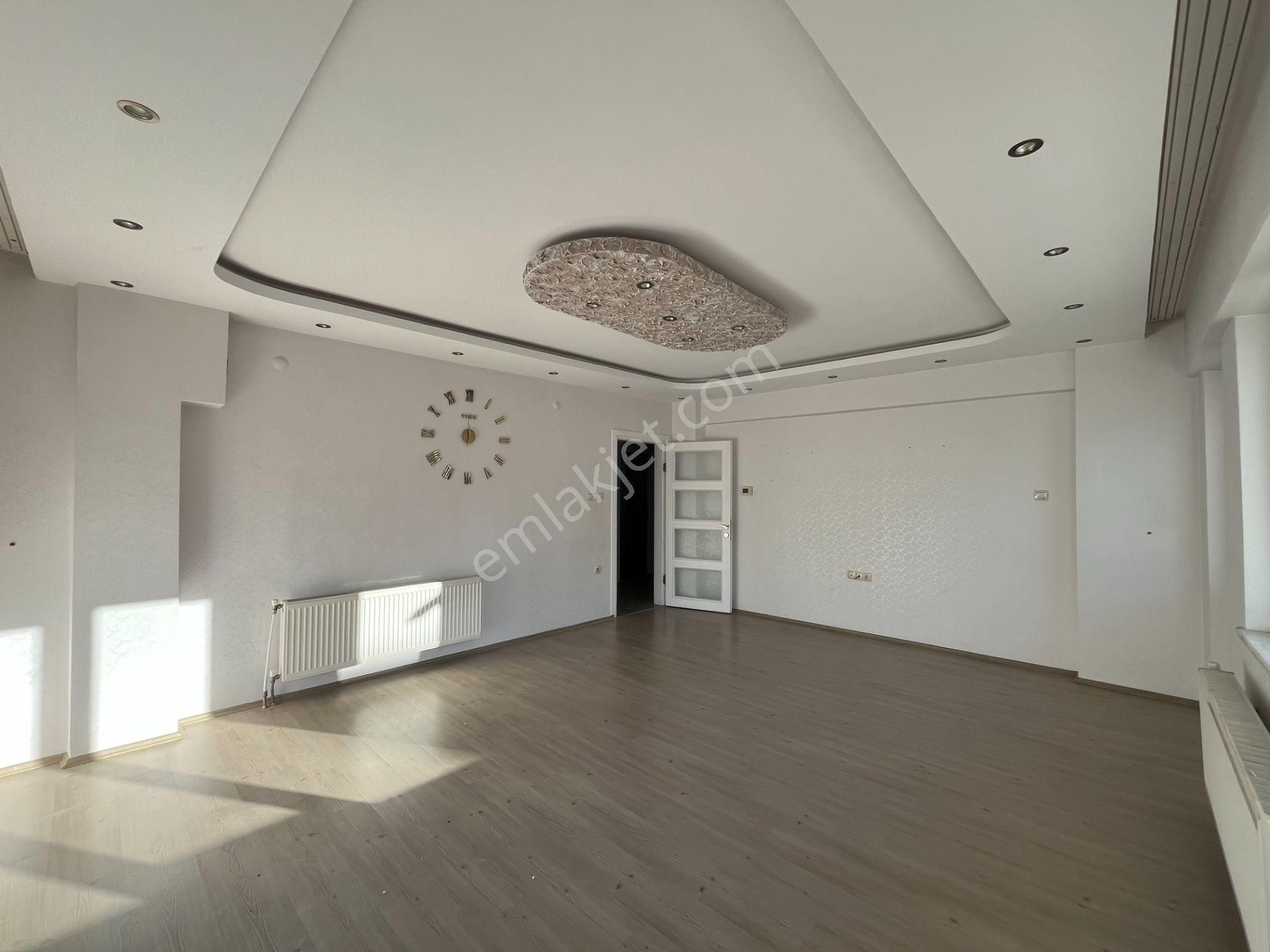 Çanakkale Merkez Barbaros'ta İskanlı 3+1 Geniş Satılık Daire - Görsel 28