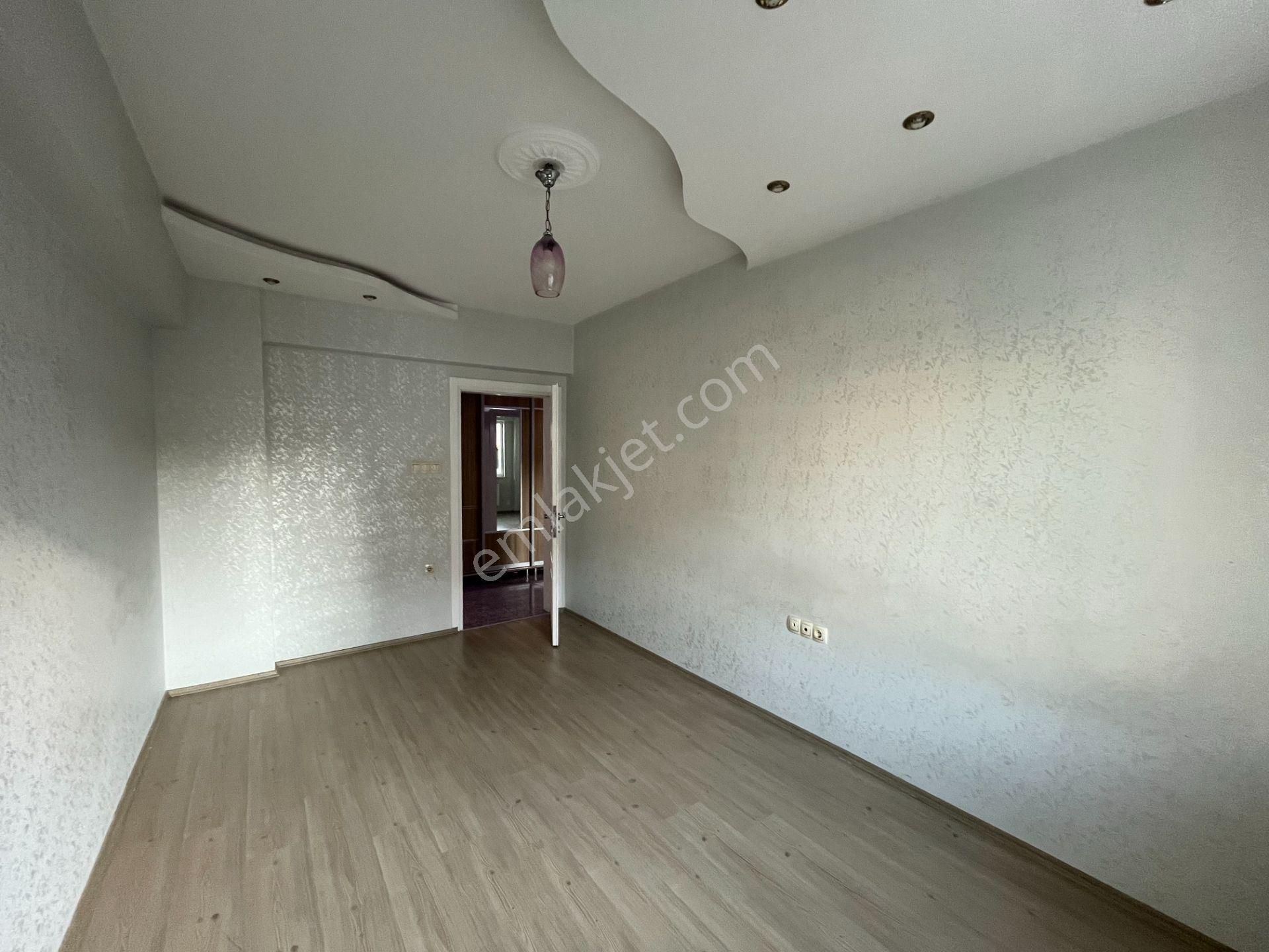 Çanakkale Merkez Barbaros'ta İskanlı 3+1 Geniş Satılık Daire - Görsel 16