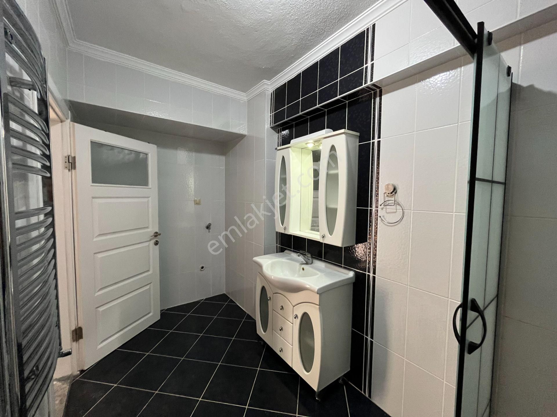 Çanakkale Merkez Barbaros'ta İskanlı 3+1 Geniş Satılık Daire - Görsel 19