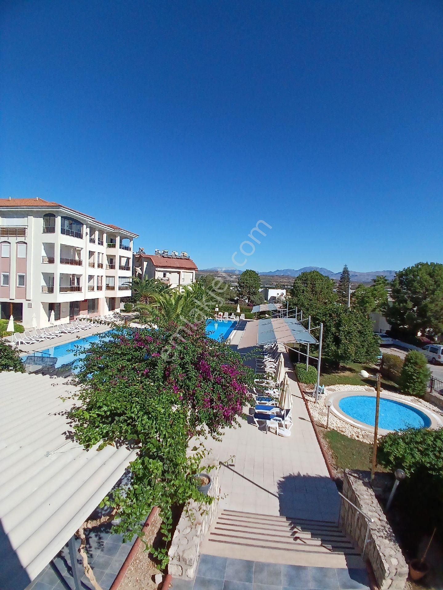 İlica Site İçerisinde Havuzlu Güvenlikli Fitness Kapali Havuzlu Sauna Satılık Yazlık.