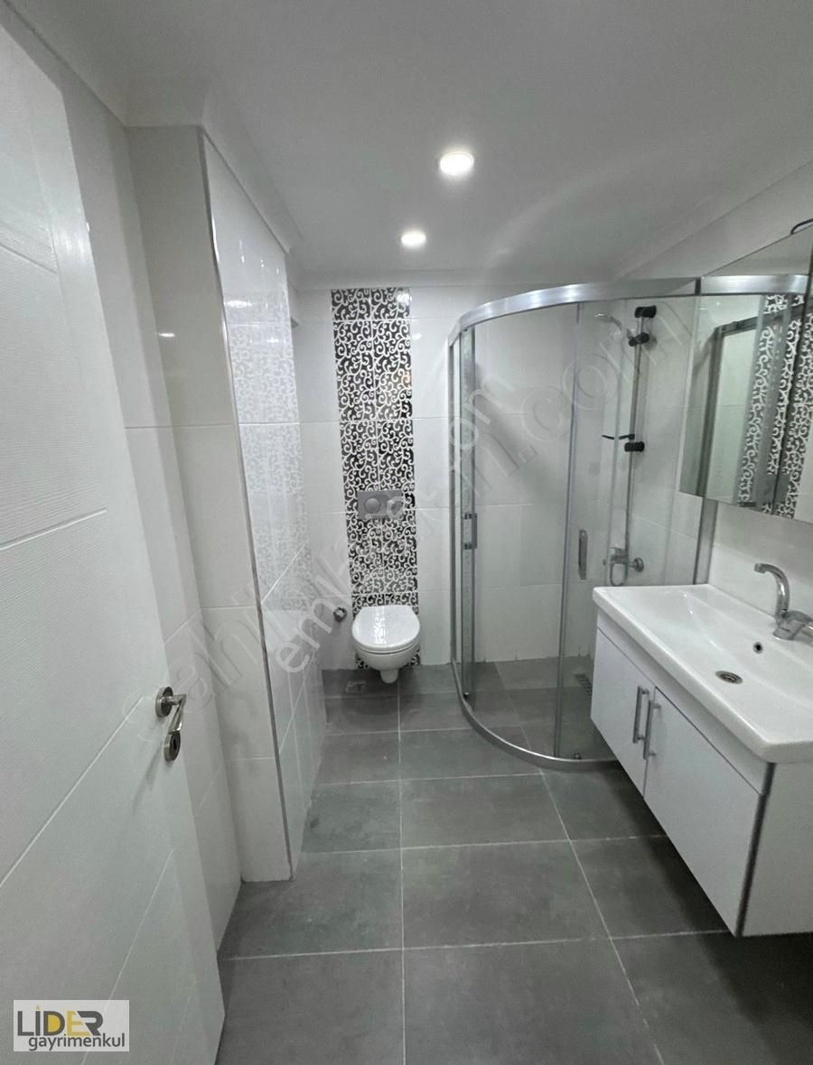 Lider'den Fırsat!!! Çınarda Ulaşıma Yakın 4 Yıllık Teraslı 2+1 - Görsel 4