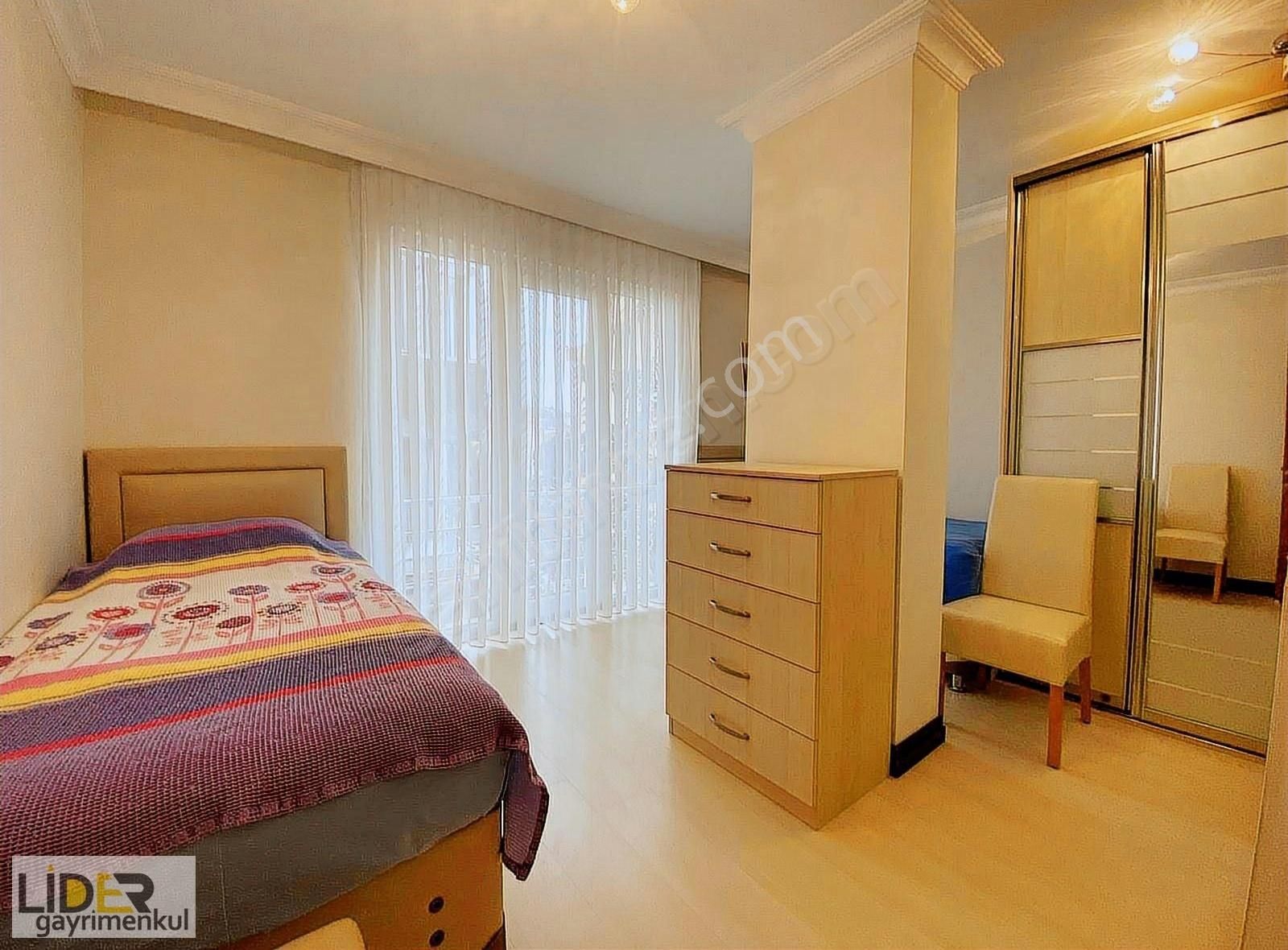 Lider'den İdealtepe Çınar'da Balkonlu Genç Binada Ön Köşe 2+1! - Görsel 6