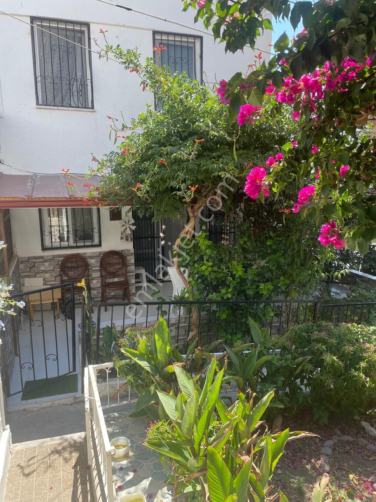 Kuşadası Kadınlar Denizinde Plaja 100 M Mesafede Emsalsiz Villa - Görsel 23