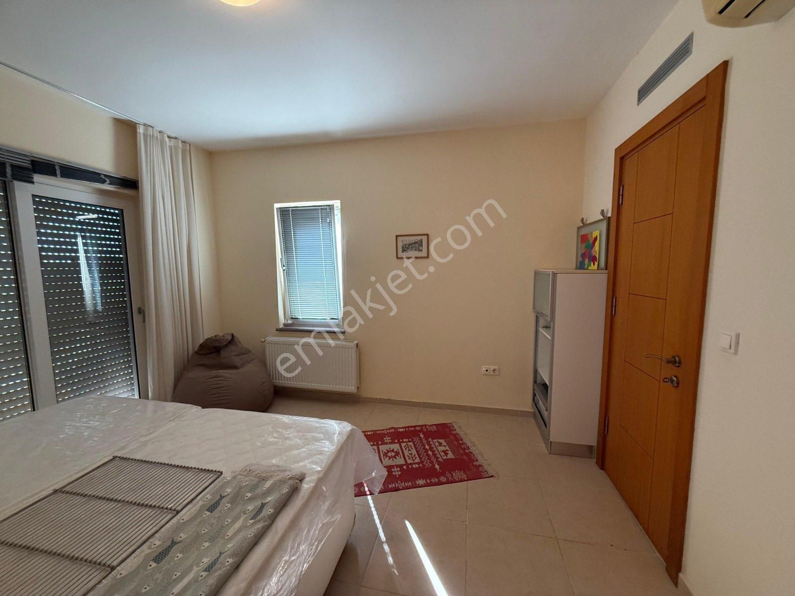 Gümüşlükte Satılık Triplex Bakımlı Ev Deniz Manzaralı Geniş Villa Bulunmaz Fırsat İndirimli Ev Acil - Görsel 27