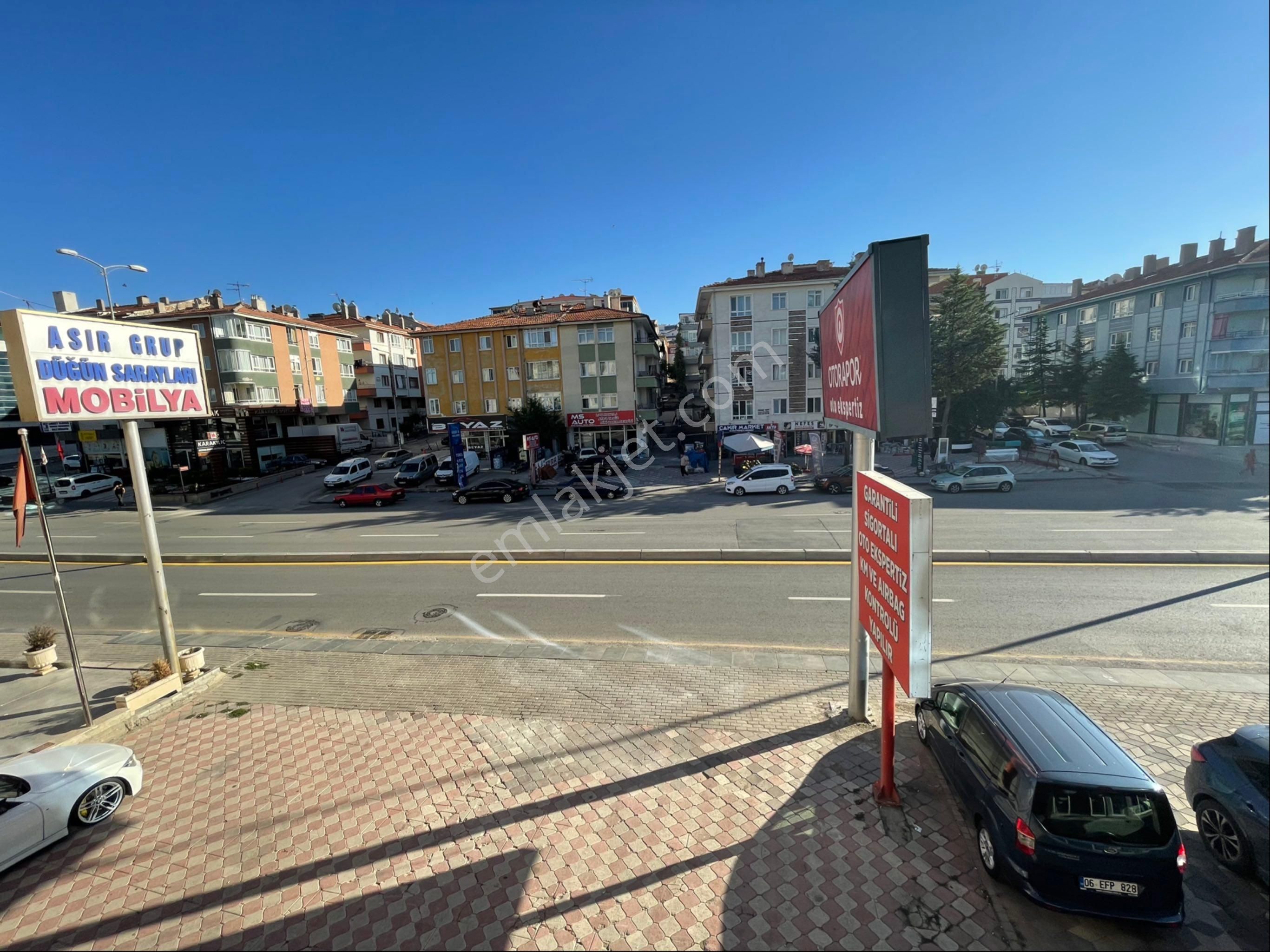 İstasyon Caddesi Üzeri 2+1 Kiralık Kdvli Büro Ofis - Görsel 2