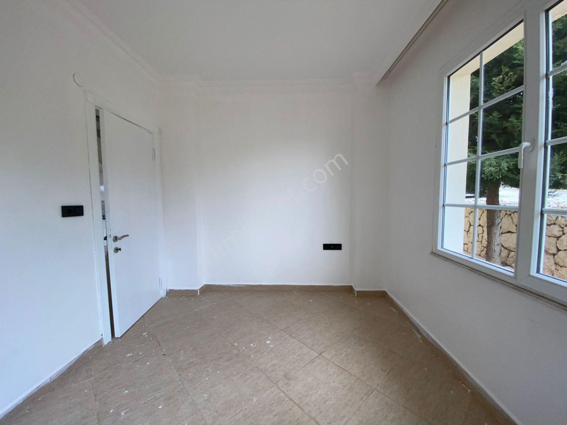 Kızkalesi Turkuaz Villaları 4+2 320 M2 3 Kat Villa 12.500.000.tl - Görsel 16