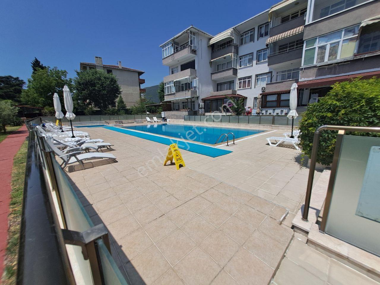 Şirinyalıda Site İçinde Deniz Manzaralı Satılık Eşyalı 2+1 Daire - Görsel 8