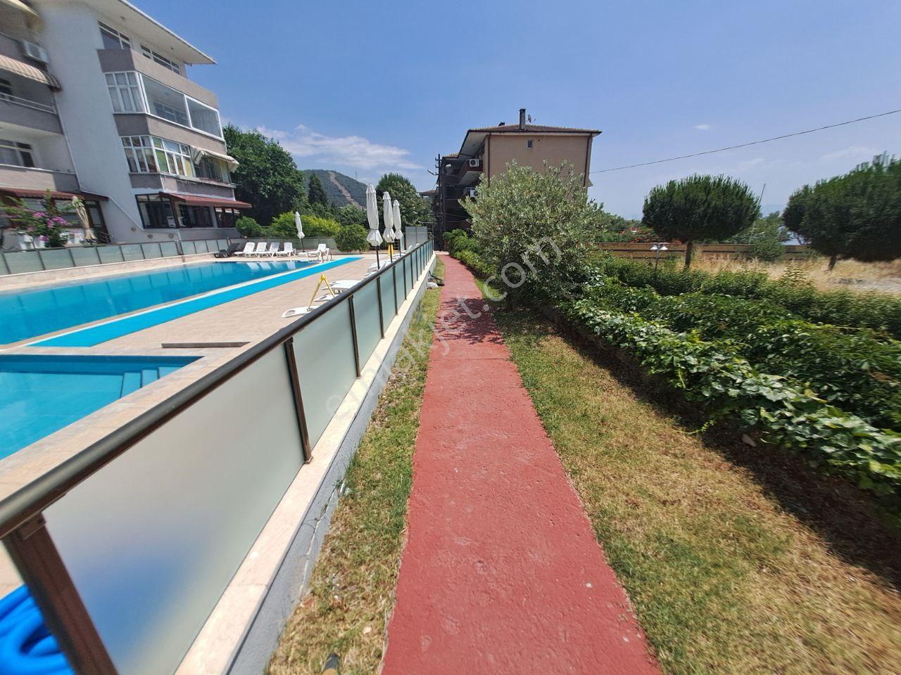 Şirinyalıda Site İçinde Deniz Manzaralı Satılık Eşyalı 2+1 Daire - Görsel 7