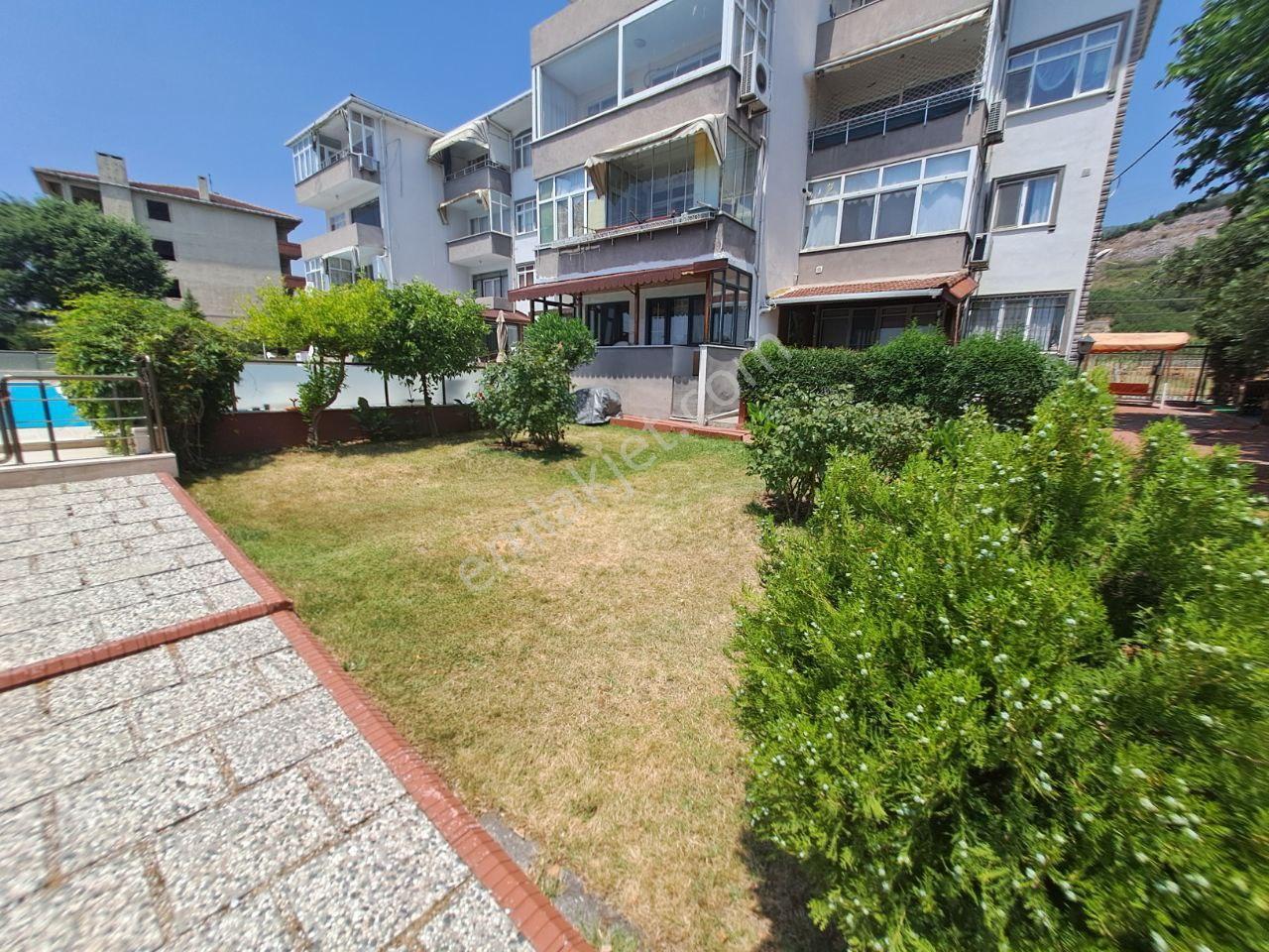 Şirinyalıda Site İçinde Deniz Manzaralı Satılık Eşyalı 2+1 Daire - Görsel 14
