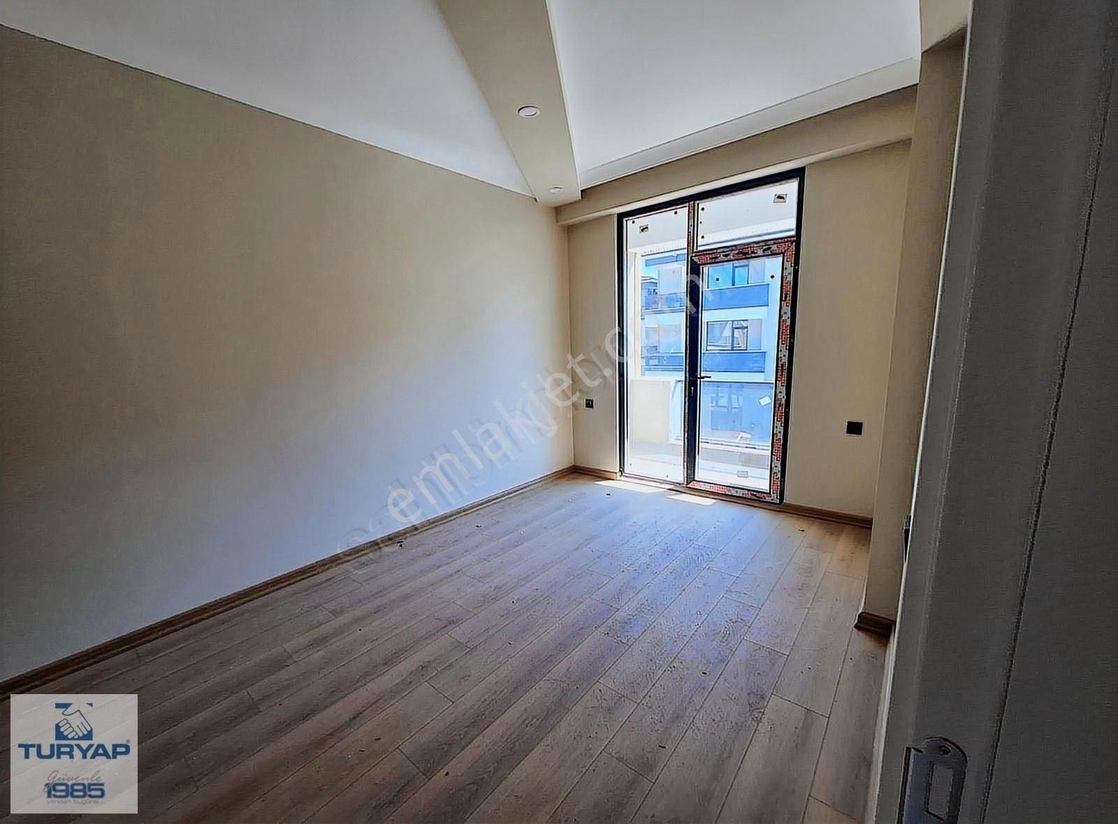 Yalova Kadıköy Bercem 1 Konaklarında Satılık Manzaralı Daire - Görsel 12