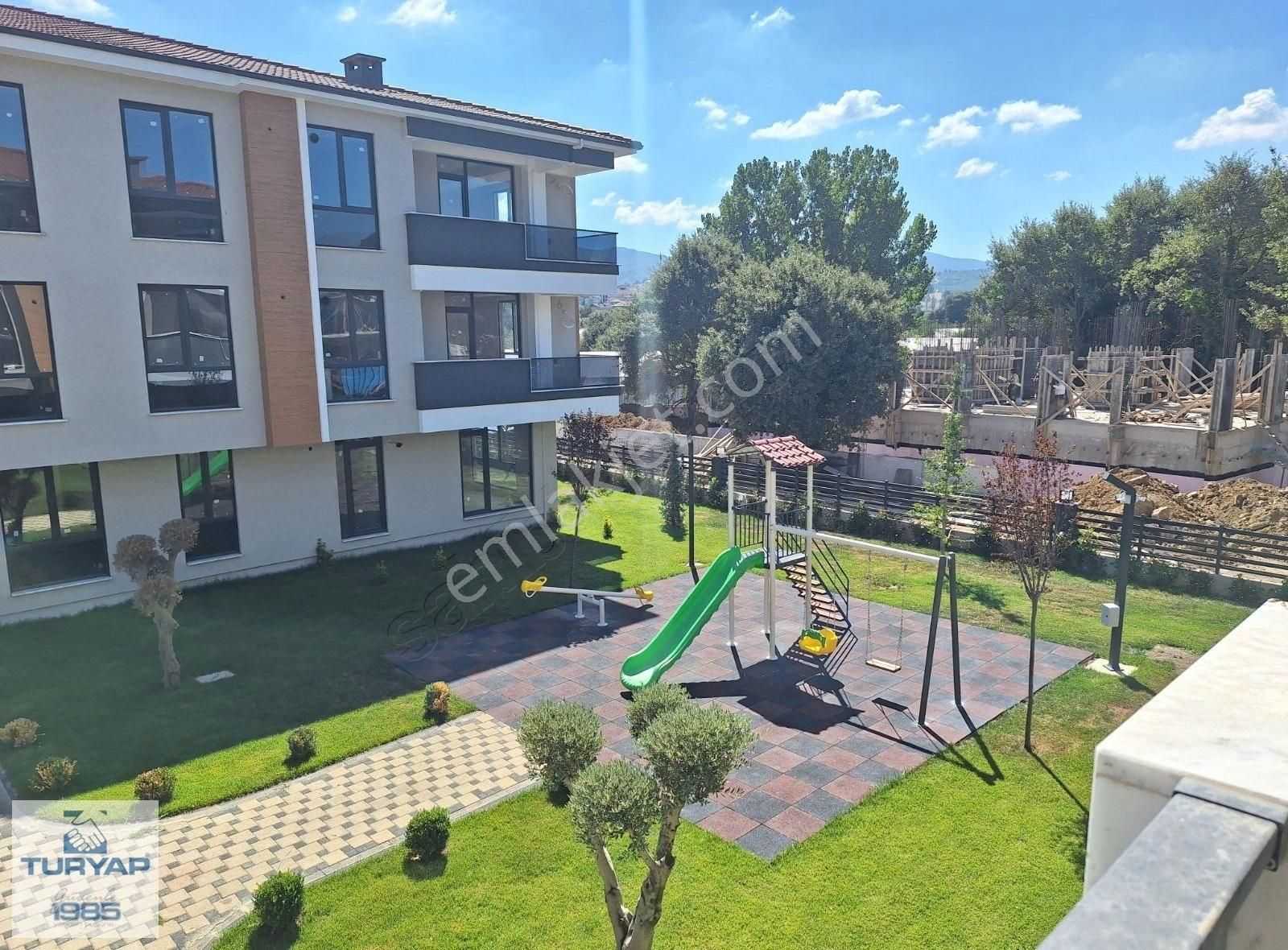 Yalova Kadıköy Bercem 1 Konaklarında Satılık Manzaralı Daire - Görsel 3