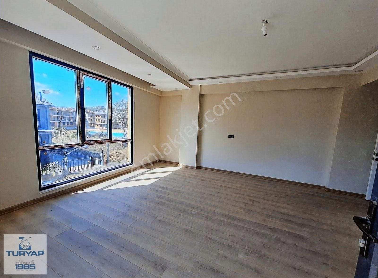 Yalova Kadıköy Bercem 1 Konaklarında Satılık Manzaralı Daire - Görsel 16