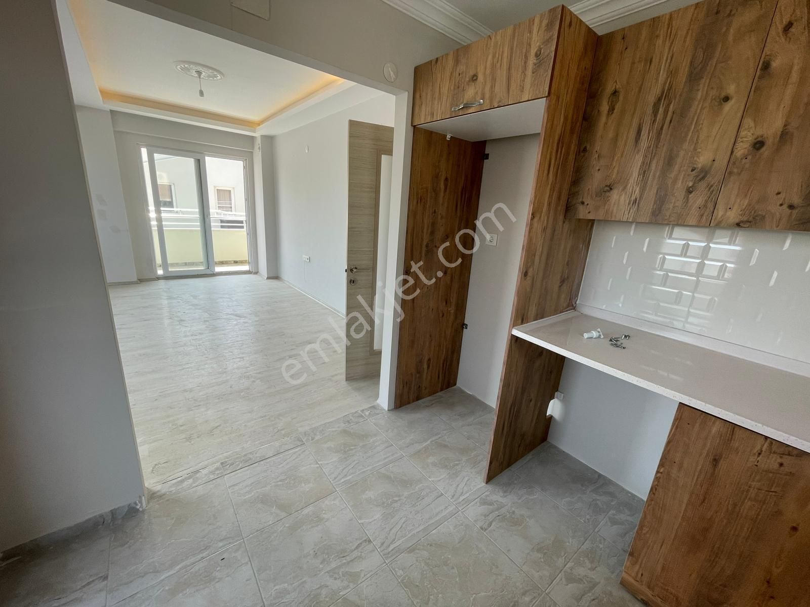 Truva // Onur Gündüzcü'den Tramvaya Çok Yakın Satılık 2+1 - Görsel 2