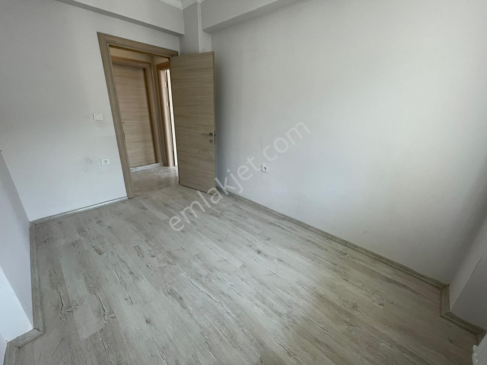 Truva // Onur Gündüzcü'den Tramvaya Çok Yakın Satılık 2+1 - Görsel 6