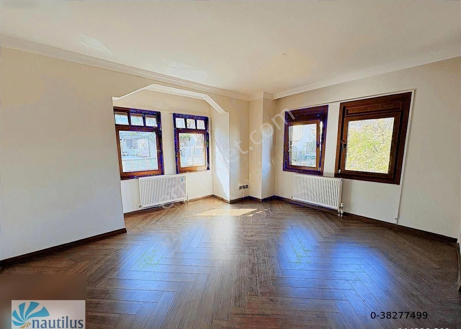 Bahçeşehir Satılık Villa Full Tadilatlı 4+2 Badem Bölgesi - Görsel 15