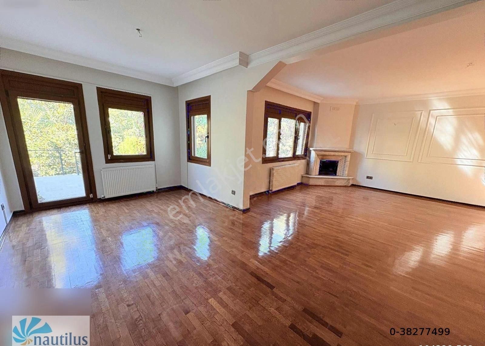 Bahçeşehir Satılık Villa Full Tadilatlı 4+2 Badem Bölgesi - Görsel 13