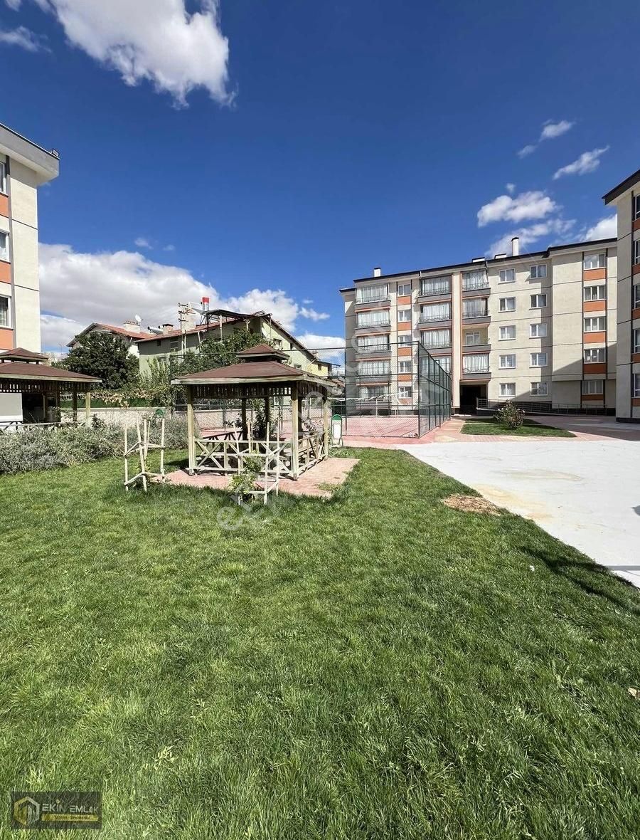 Meram Uluğbey'de Satılık Masrafsız 4,5+1 Yüksek Giriş Daire - Görsel 26