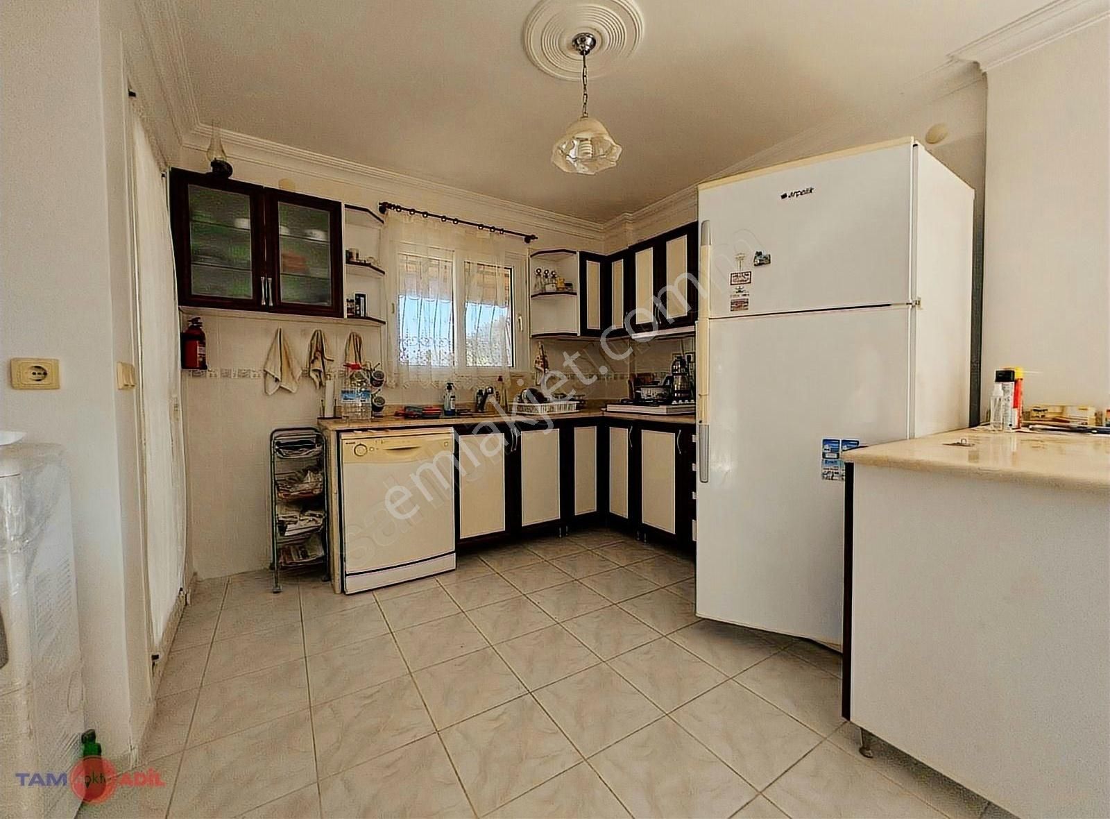 Çandarlı Gama Sitesinde Denize Yürüme Mesafesinde Satılık Villa - Görsel 24