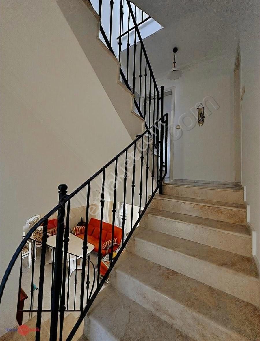 Çandarlı Gama Sitesinde Denize Yürüme Mesafesinde Satılık Villa - Görsel 15