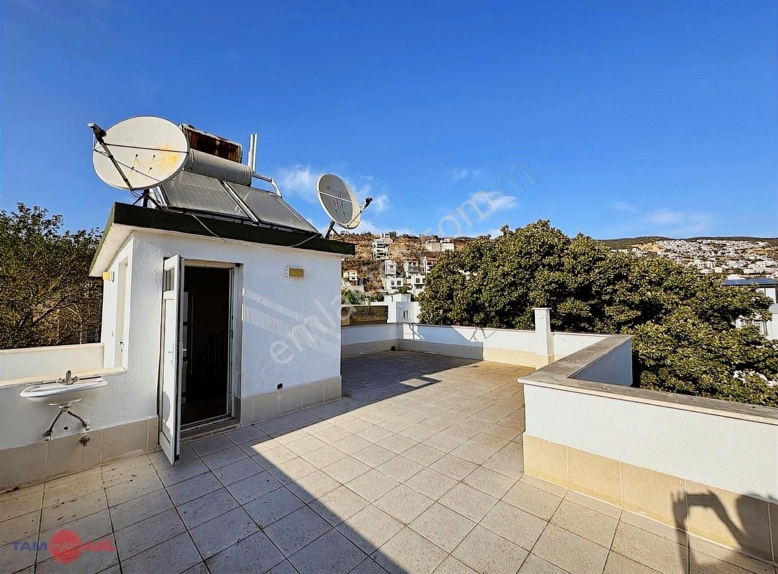 Çandarlı Gama Sitesinde Denize Yürüme Mesafesinde Satılık Villa - Görsel 10