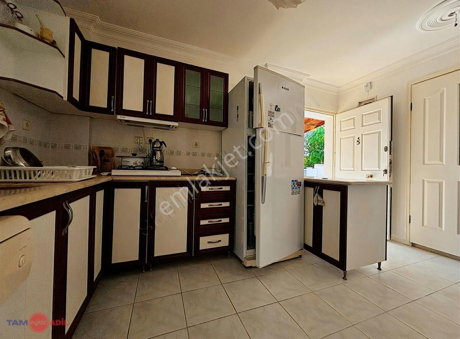 Çandarlı Gama Sitesinde Denize Yürüme Mesafesinde Satılık Villa - Görsel 22