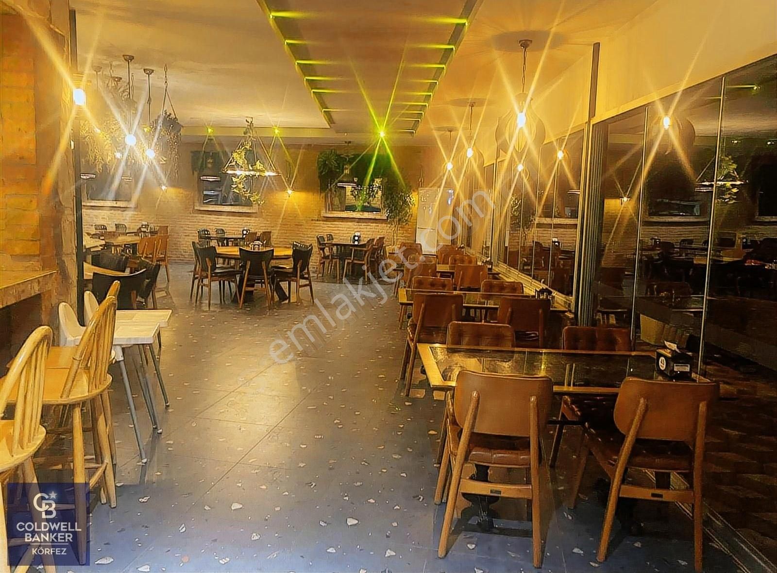 Eşsiz Konum, Büyük Yatırım.edremit Gürede 375 M² Satılık Dükkan - Görsel 7