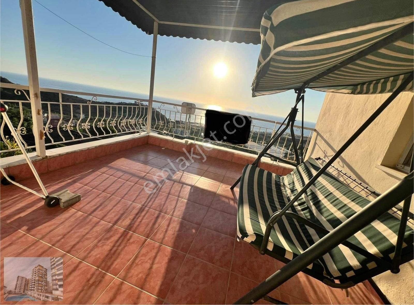 Gazi Konut Sitesinde Deniz Manzaralı Uygun Fiyata Satılık Villa