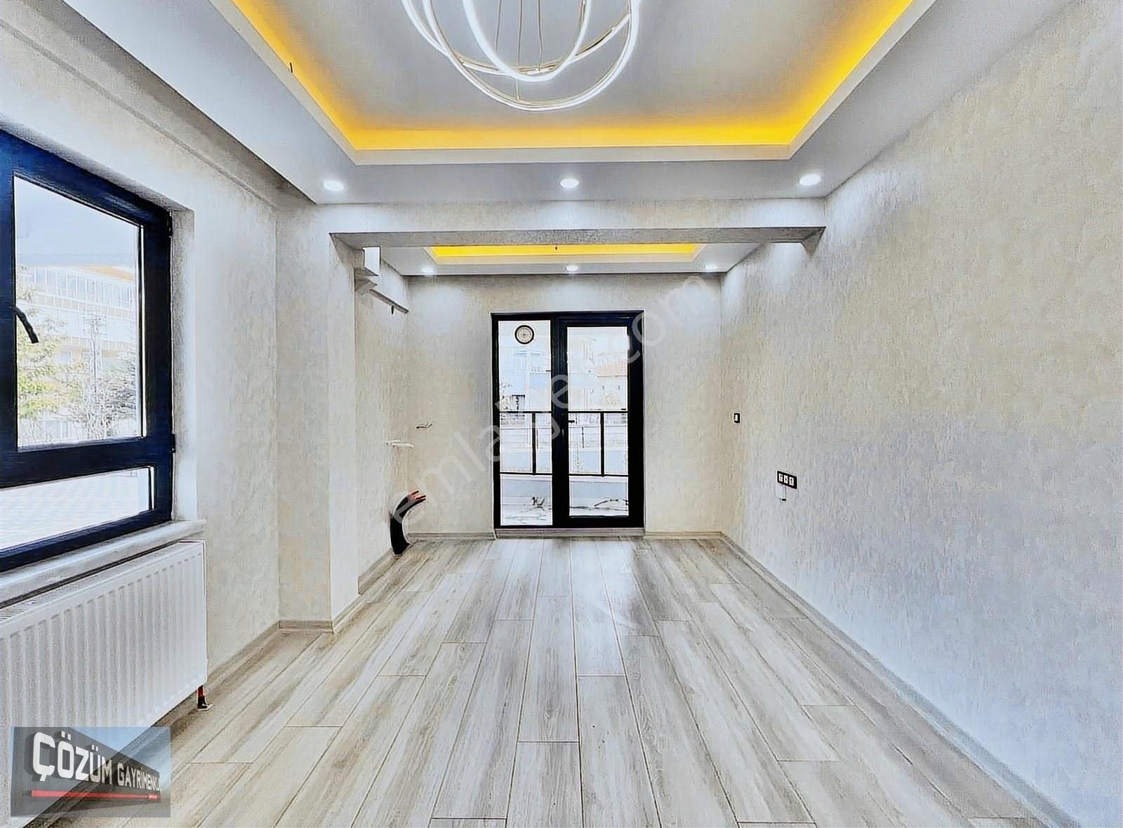 Çözüm'den Fırsat Sıfır 2+0 Full Yapılı Ön Cephe Balkonlu Daire. - Görsel 3