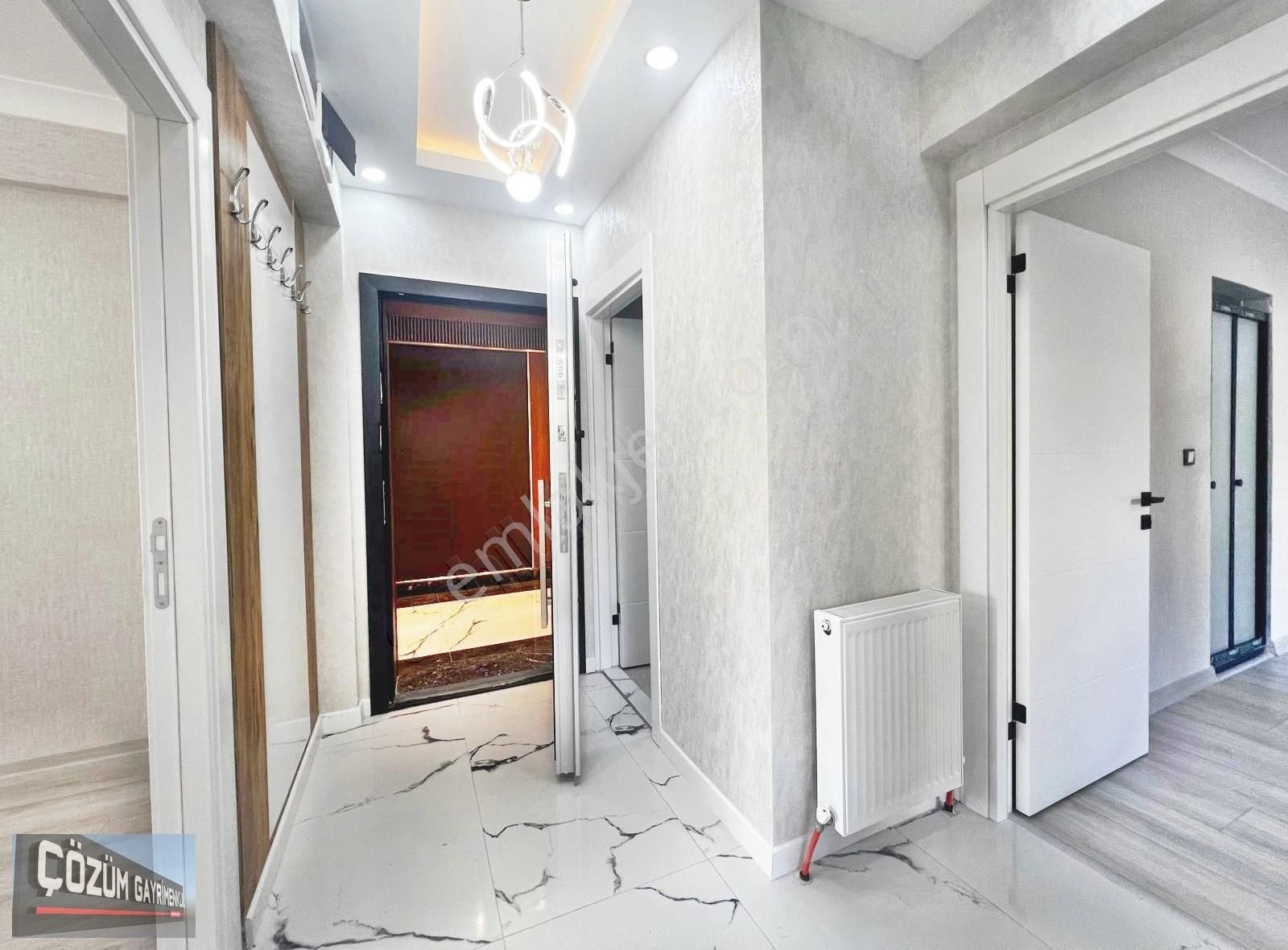 Çözüm'den Fırsat Sıfır 2+0 Full Yapılı Ön Cephe Balkonlu Daire. - Görsel 2