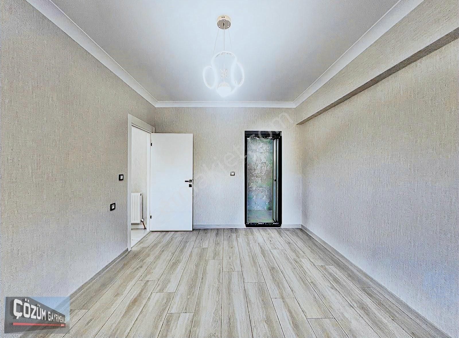 Çözüm'den Fırsat Sıfır 2+0 Full Yapılı Ön Cephe Balkonlu Daire.