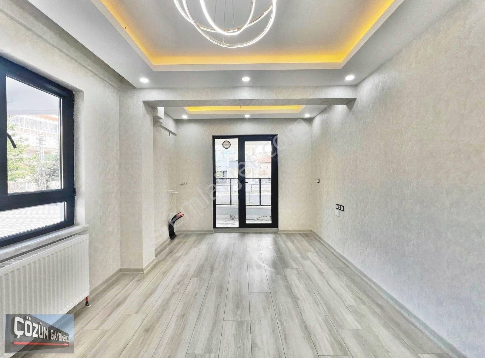 Çözüm'den Fırsat Sıfır 2+0 Full Yapılı Ön Cephe Balkonlu Daire. - Görsel 21