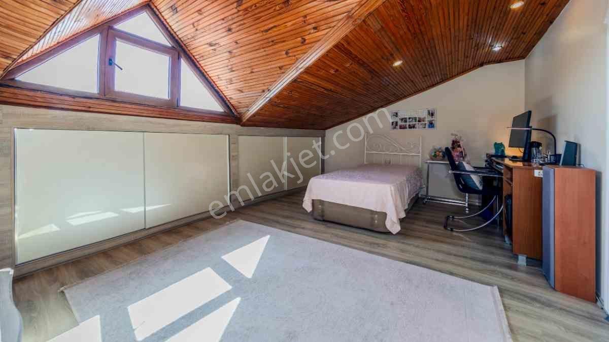 Gaziosmanpaşa Merkezde 3+2 Dubleks Daire - Görsel 17